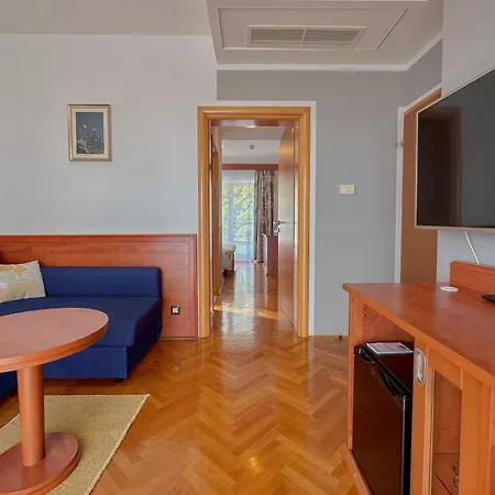 Dorijini Dvori Bed and Breakfast 4*