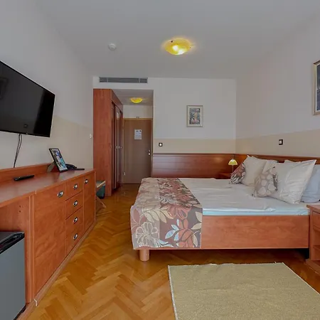 Dorijini Dvori Bed and Breakfast