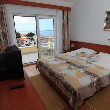 Bed and Breakfast Dorijini Dvori