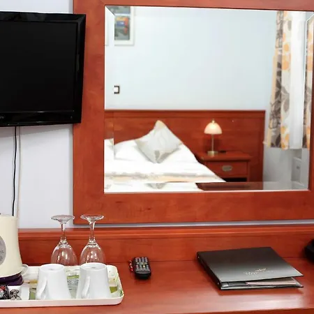 Dorijini Dvori Bed and Breakfast