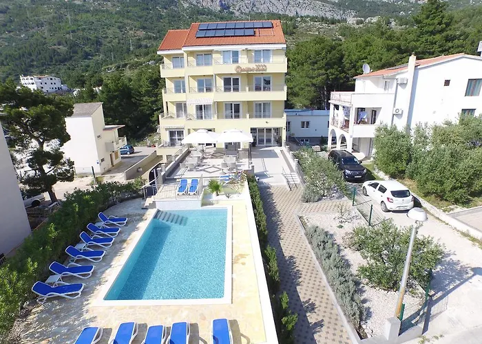 B&B Dorijini Dvori 4*