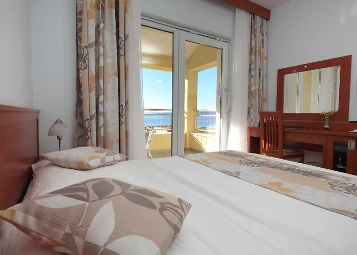 Dorijini Dvori B&B 4*