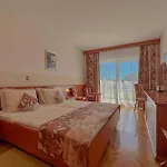 Dorijini Dvori فندق مبيت وإفطار Baška Voda
