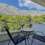 فندق مبيت وإفطار Dorijini Dvori Baška Voda