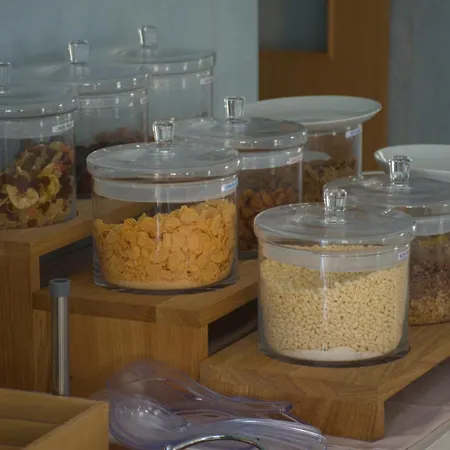 ベッド・アンド・ブレックファスト Dorijini Dvori Baška Voda