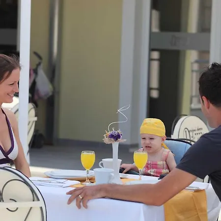 Dorijini Dvori 4* Baska Voda