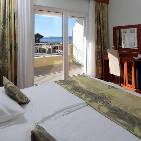 Bed & Breakfast Dorijini Dvori Baska Voda